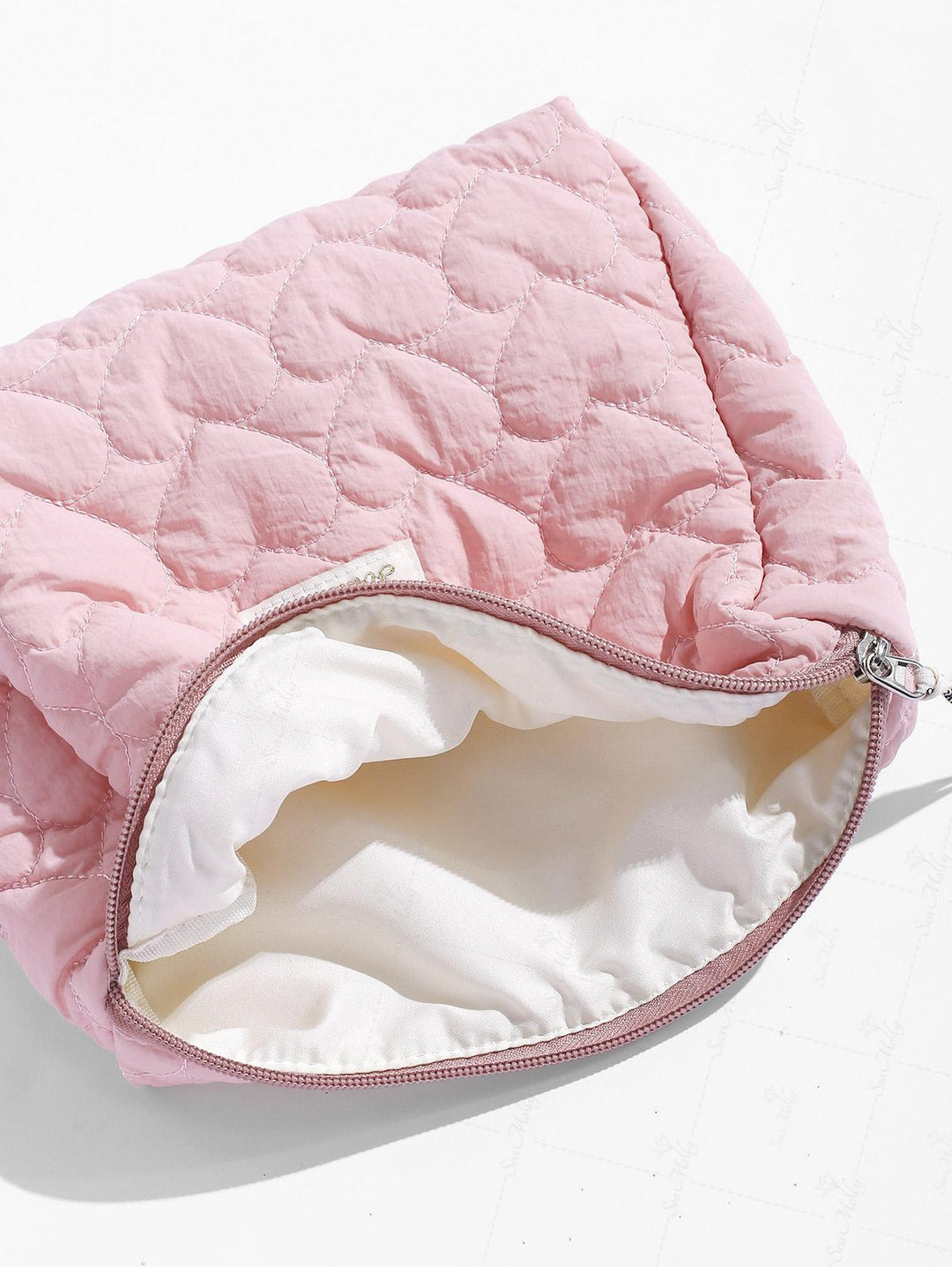 Quilted Heart Pattern Zipper Cosmetic Bag