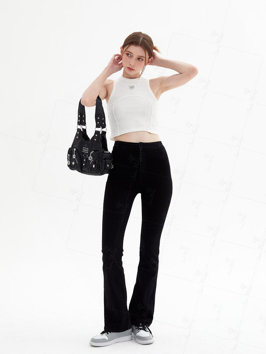 Seam Detail Embroidery Design Racerback Crew Neck Slim Fit Crop Tank Top