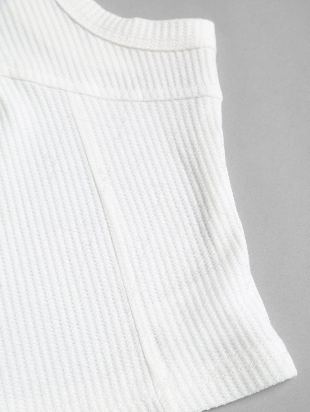 Seam Detail Embroidery Design Racerback Crew Neck Slim Fit Crop Tank Top