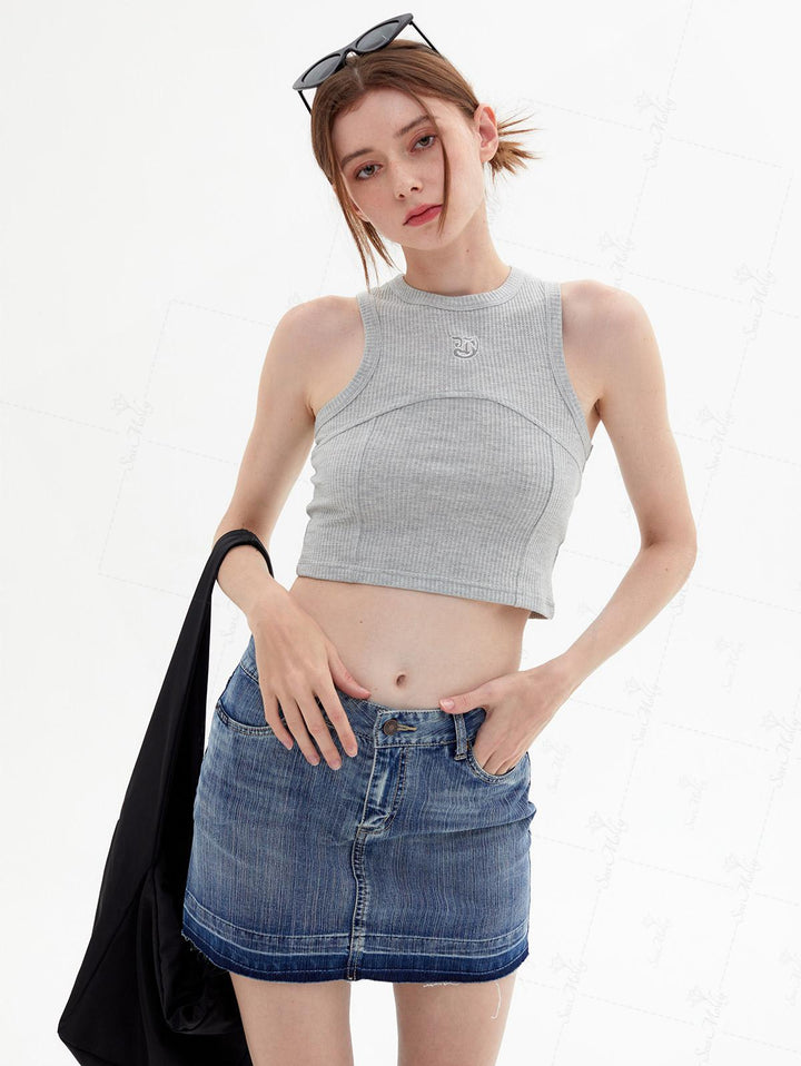 Seam Detail Embroidery Design Racerback Crew Neck Slim Fit Crop Tank Top