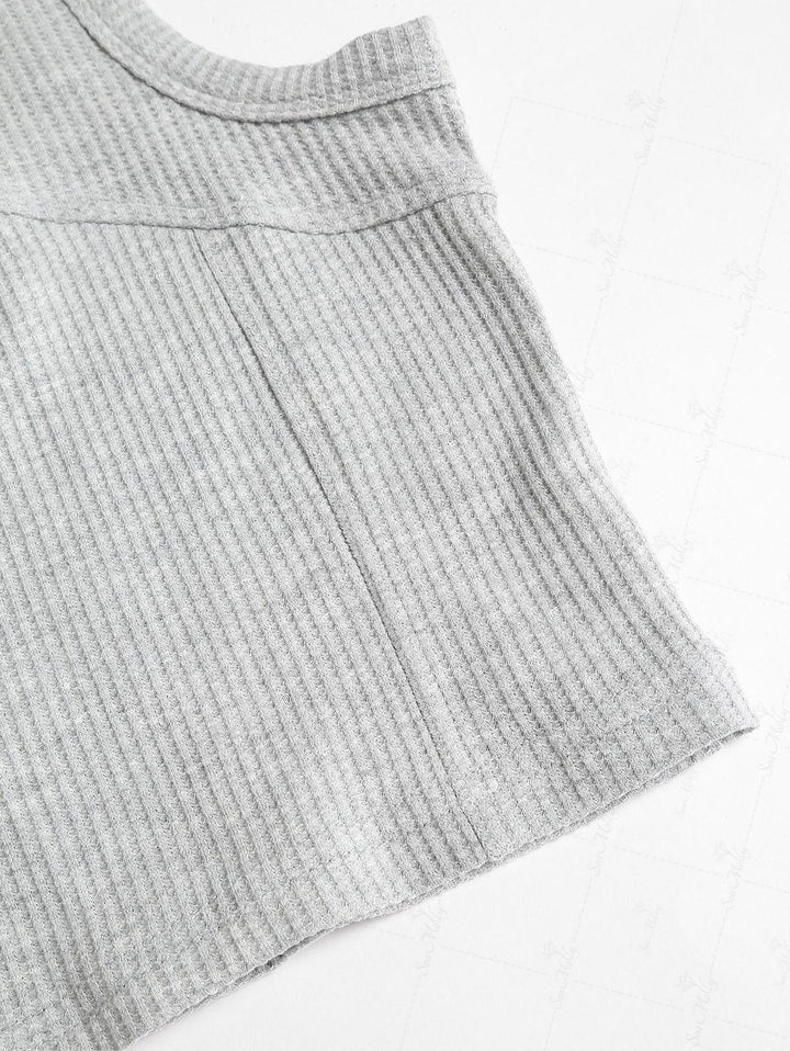 Seam Detail Embroidery Design Racerback Crew Neck Slim Fit Crop Tank Top