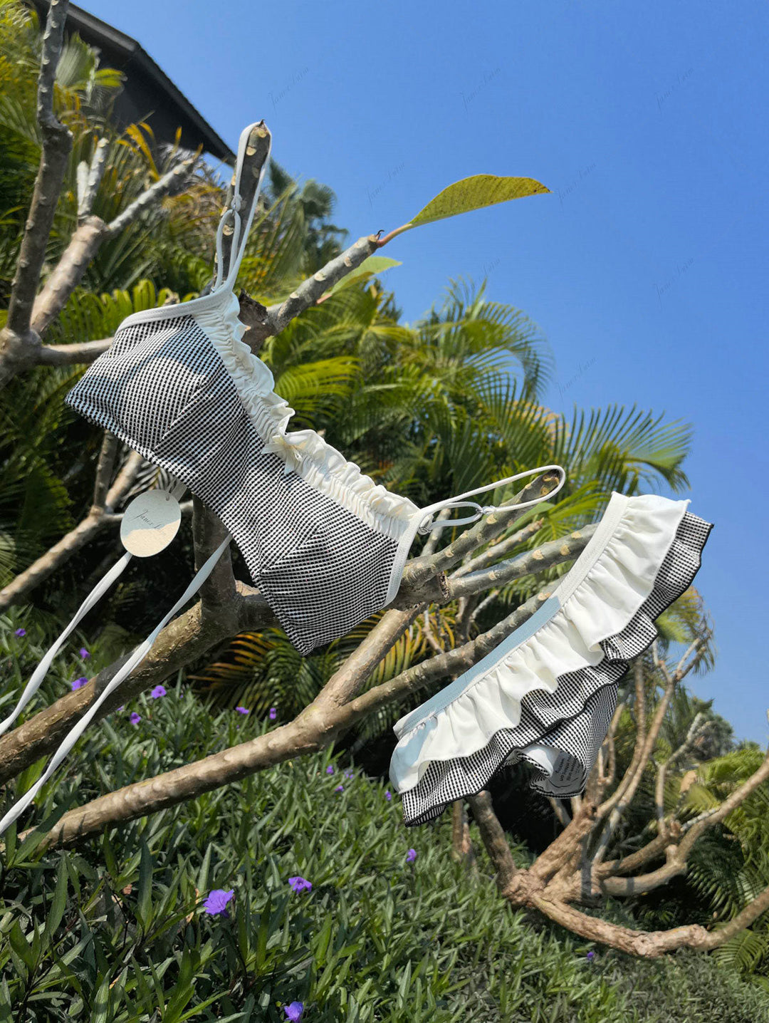 Crystal Cream Metallic Gold Yarn Knitted Fabric Ruched Ruffles Bikini Top