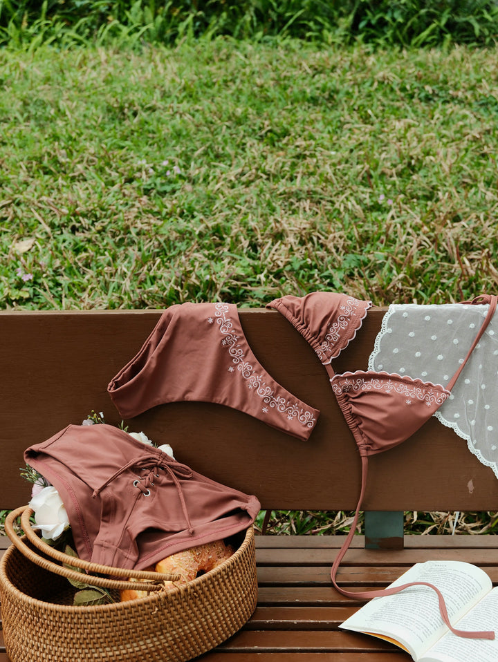 Seamolly 3 Piece Embroidered Scalloped Edge Triangle Cheeky Boyshort Bikini Set