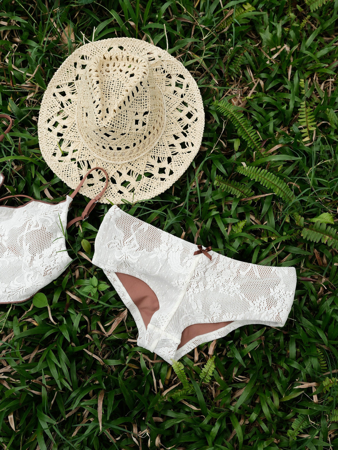 Crystal Cream Lace Bowknot Bikini Bottom Cheeky Swim Boyshorts