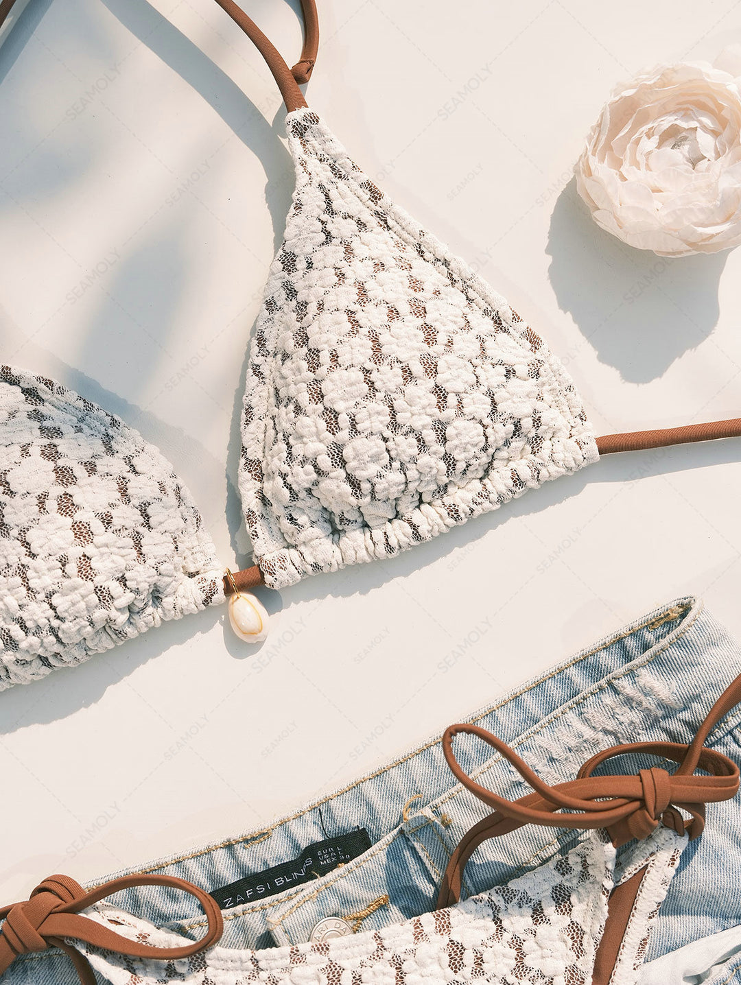 Seamolly Contrast Color Lace Shell Decor Halter Triangle Bikini Set