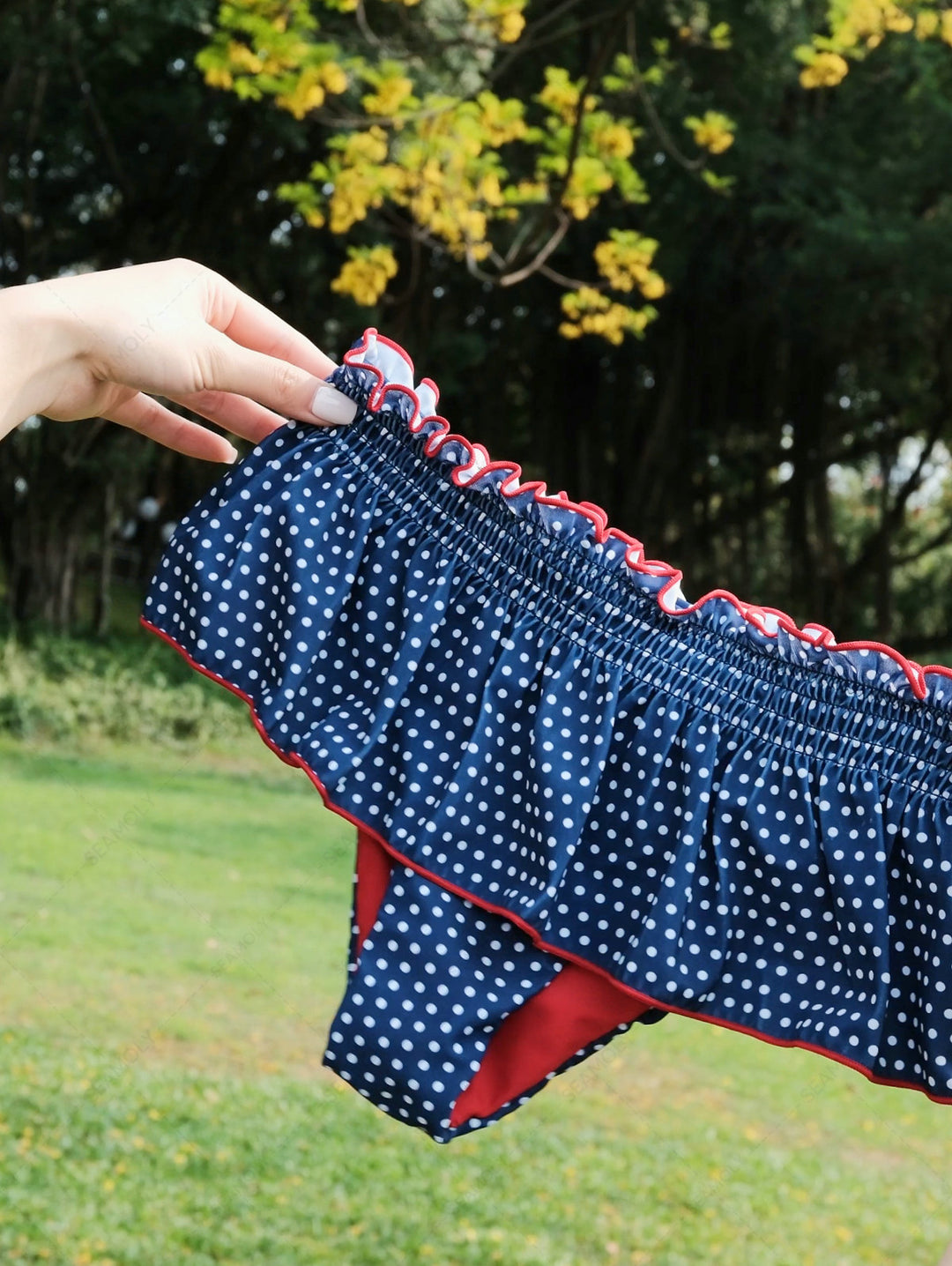Seamolly Polka Dot Print Contrast Binding Smocked Ruffles Skirtini Bikini Set for 4th of July