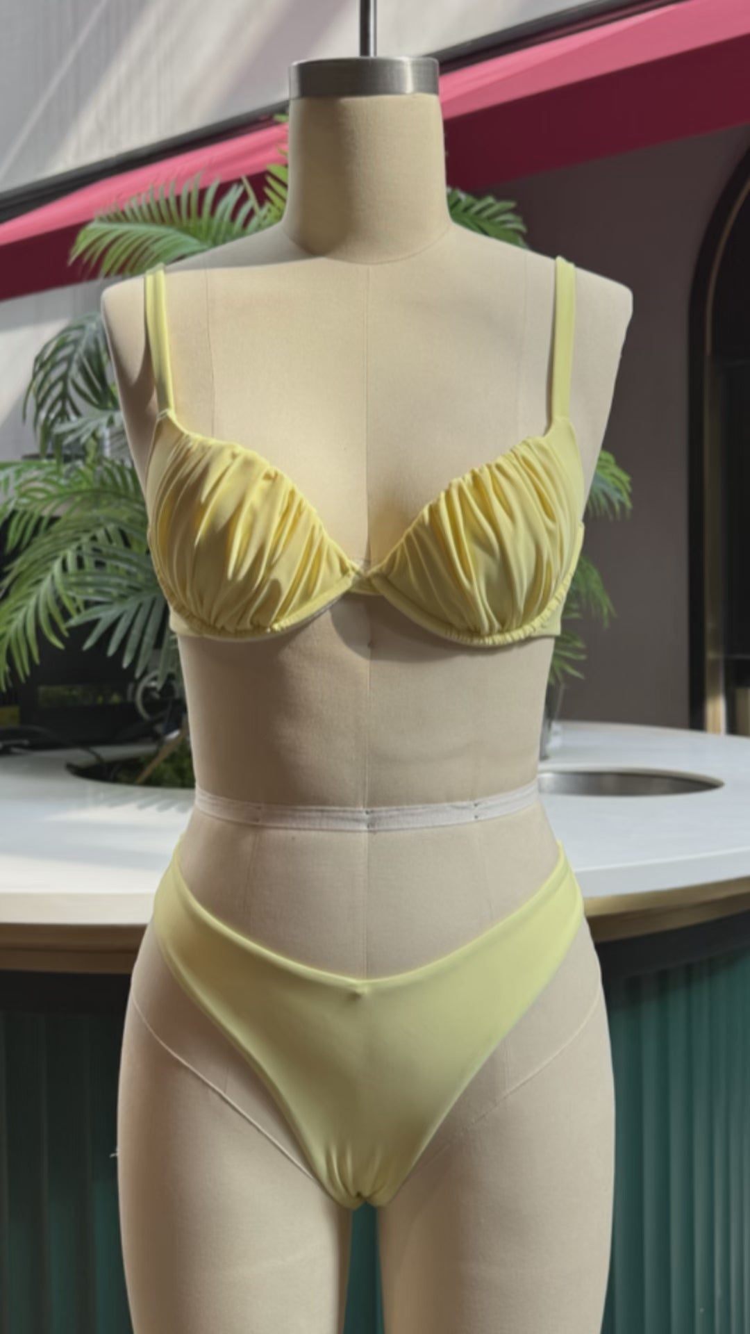 Seamolly Sexy Solid Color Ruched Underwire Push Up Bikini Set